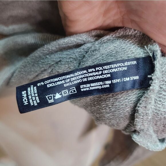 Tommy Hilfiger Gray Pullover Logo Sweatshirt Size Small - Picture 5 of 7